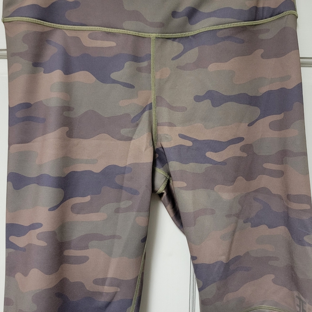 Short Sport Leggings